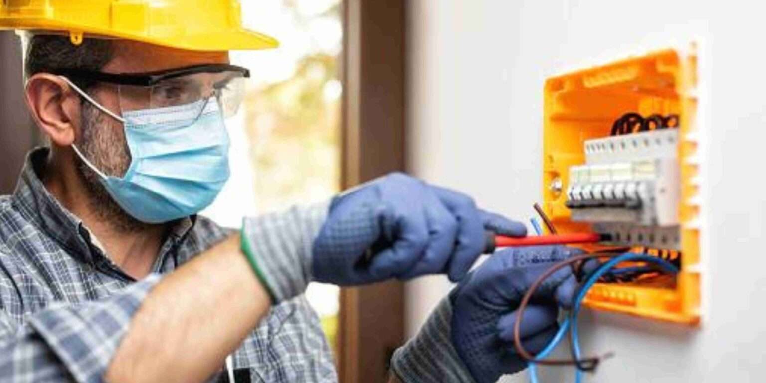 Why Should Electricians Use Rubber Gloves? Benefits and Importance
